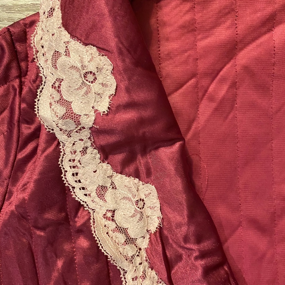 Vintage Robe - Picture 4 of 4